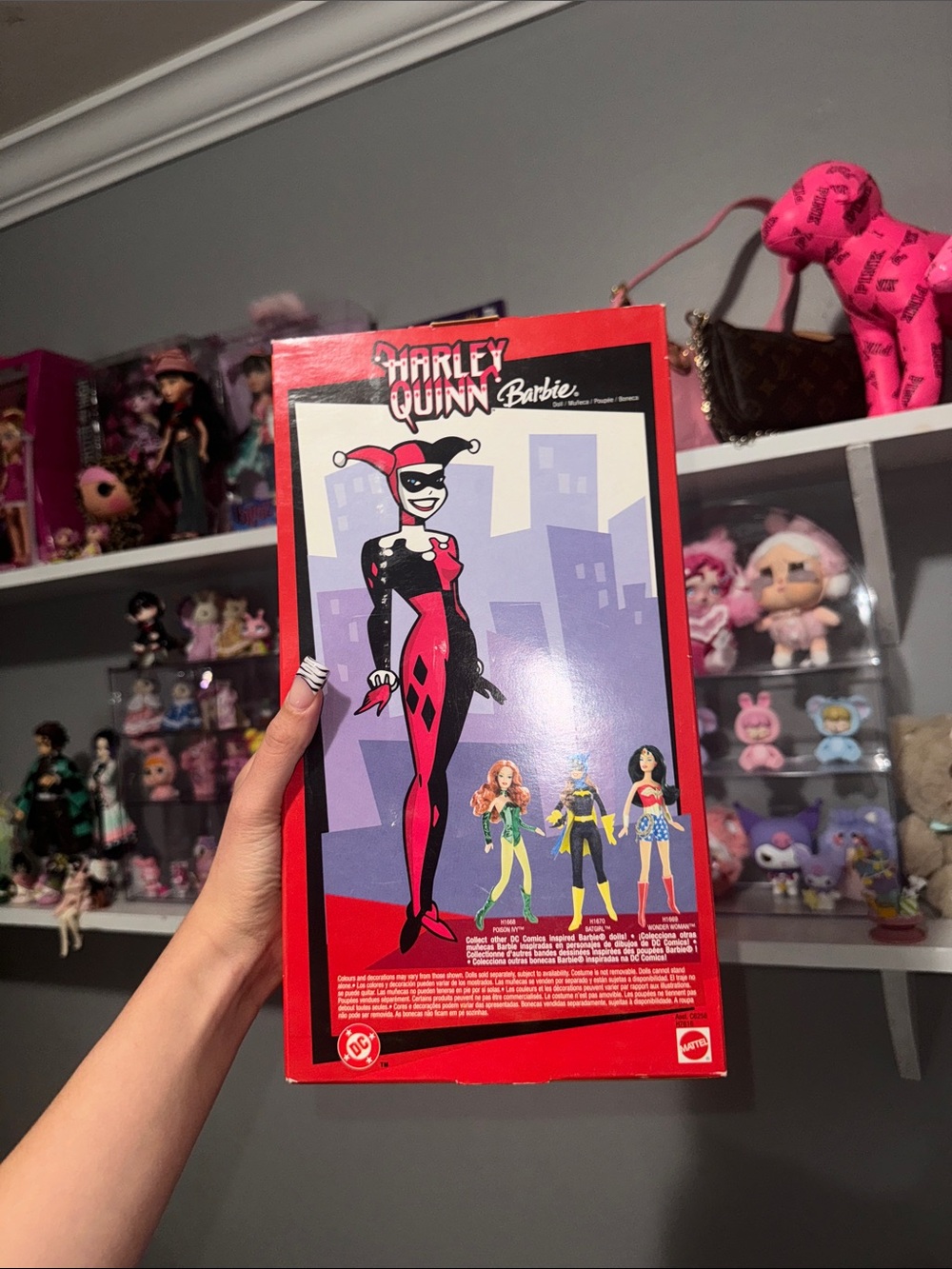 Mattel Harley Quinn Barbie - Picture 3 of 3